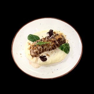 Філе телятини з картопляним пюре