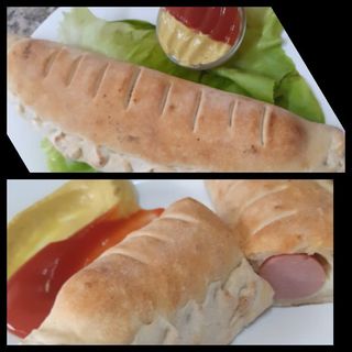 Mini Calzone cu crenvursti si mozzarella