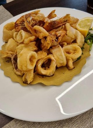 Frittura gamberi e calamari