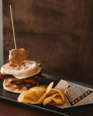 Hambúrguer Bolo do Caco