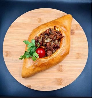 Хачапурі аджарський з лисичками (520г)