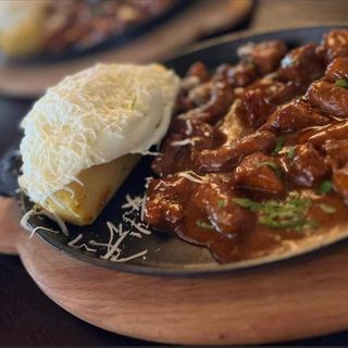 Tochitură moldovenească