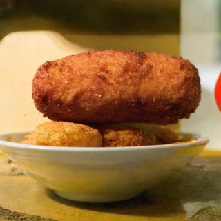 Supplì con pomodoro e mozzarella
