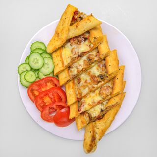 Пиде с пилешко месо