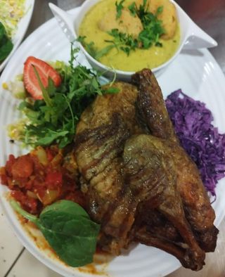 Ćwiartka udka kurczaka pieczona