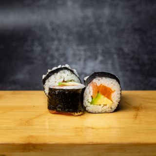 Sake Avokado maki rol