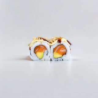 303.  Ura Salmón Con Aguacate Y Nueces (8 Uds.)