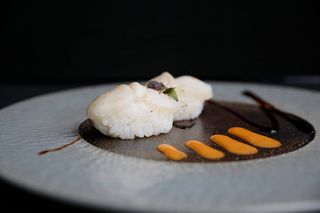 39 Nigiri Vieiras Con Salsa Anguila (2 Uds.)