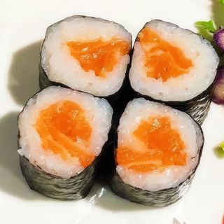 131. Maki De Salmón (8 pza.)