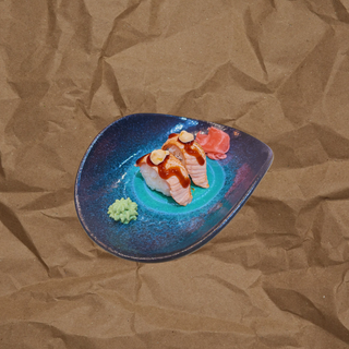 60. Sushi Salmón Flameado