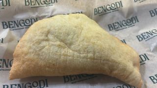 Panzerottini con mozzarella e carne