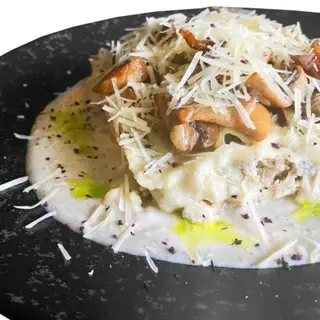 Лазанья з куркою та грибами