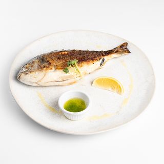 Morska riba sa žara