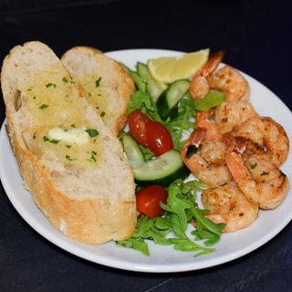 Krewetki na masełku czosnkowo ziołowym