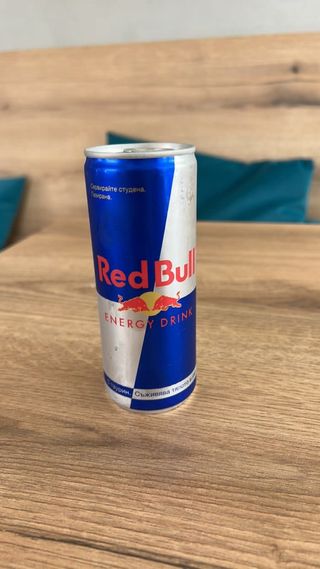 Red Bull Energy Drink (250мл)