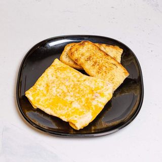 Omlet sa pršutom i sirom