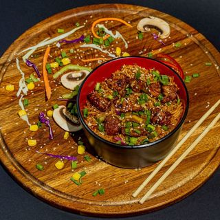 ბრინჯი ღორის ხორცით