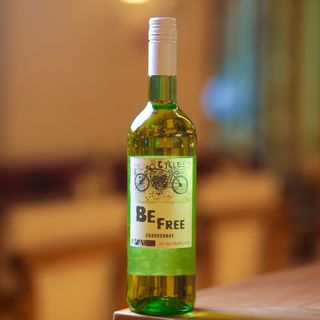 Вино Б/А Chardonnay Be Free біле 750мл