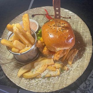 Crispy chicken burger