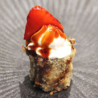 85. HOSSO FRITTO CON FRAGOLA