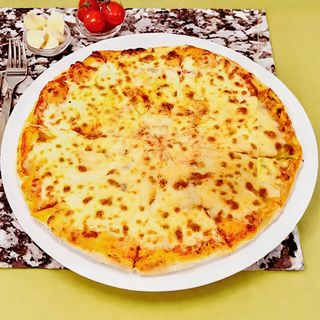 14. Pizza 4 Queijo