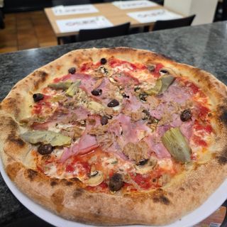 Pizza 4 Estacions (31 A 33 Cm. Aprox.)