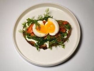 Тост з лососем (280g)