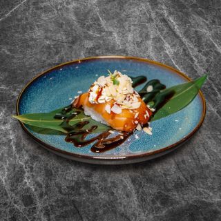 14 Nighiri sake mandorle