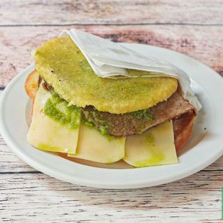 Arepas mixta (queso amarillo y jamon)