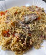 Veg noodles with Sardine/ geisha 