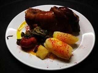 Lacón Con Grelos Para 2 Personas