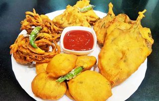 Mix Bhajiya