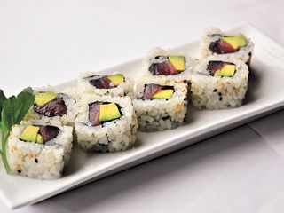 238. Uramaki tonno
