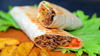 Донер в лаваше куриный