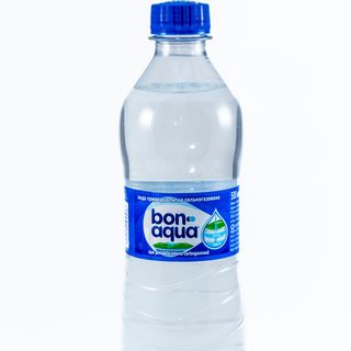 Мінеральна вода BonAqua