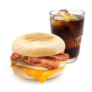 MENÚ CON BEBIDA - EGG MUFFIN