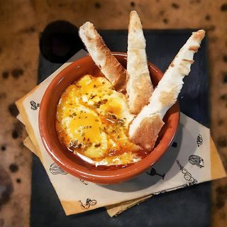 Provolone Al Estilo Del Chancho Con Tomate