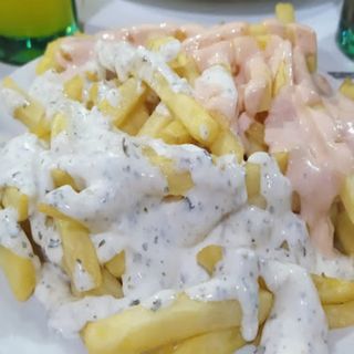 Patatas Con Salsa