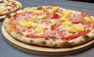 Pizza Tropical (Medianas)