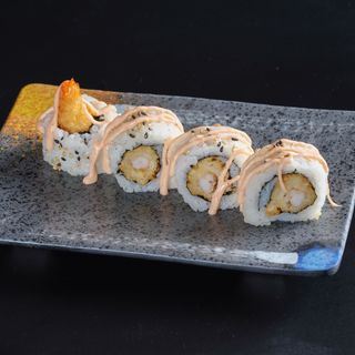 85.Uramaki de tempura de langostino (4 uds.)