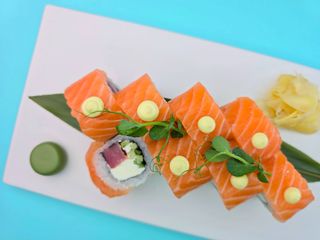 Філадельфія з лососем та тунцем (275г)