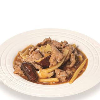 Manzo funghi e bambù