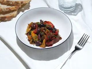 Peperoni olive e capperi
