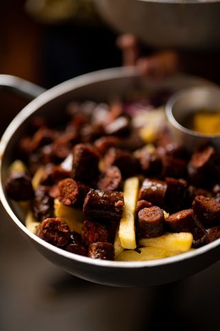 Domaća juneća ljuta kobasica  350gr