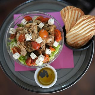 Salata Papica (Sa zida)