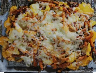 Boniatos gratinados con queso cheddar y mozzarella