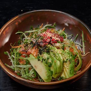 Raw sushi bowl