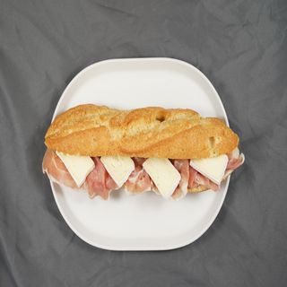 Sandes Baguete Rustica Presunto e Brie