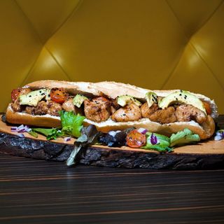BAGUETE FRANGO BRASEADO - CHICKEN BAGUETTE