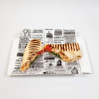 Pesto mozzarella tortilja